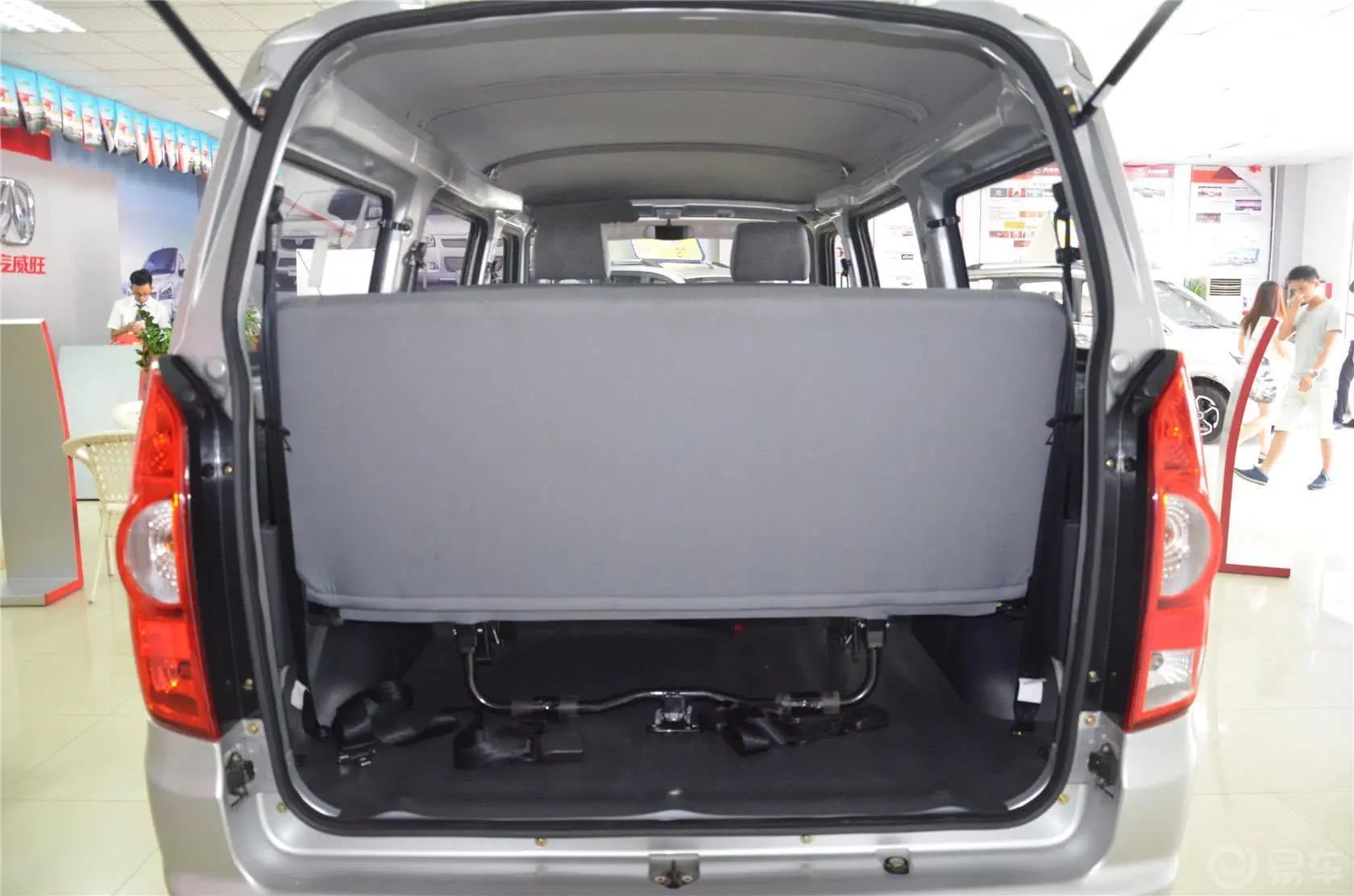 威旺3061.2L 手动超值版 基本型A12行李箱空间