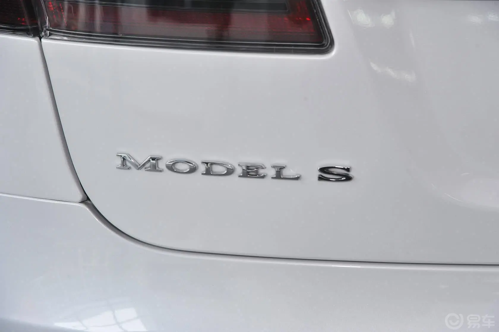 Model S85尾标