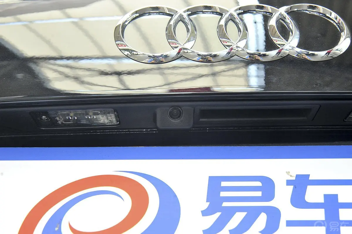 奥迪Q740 TFSI quattro 典藏版外观