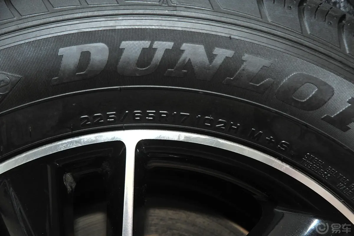 比亚迪S71.5T 手动 豪华型 7座 升级版轮胎规格