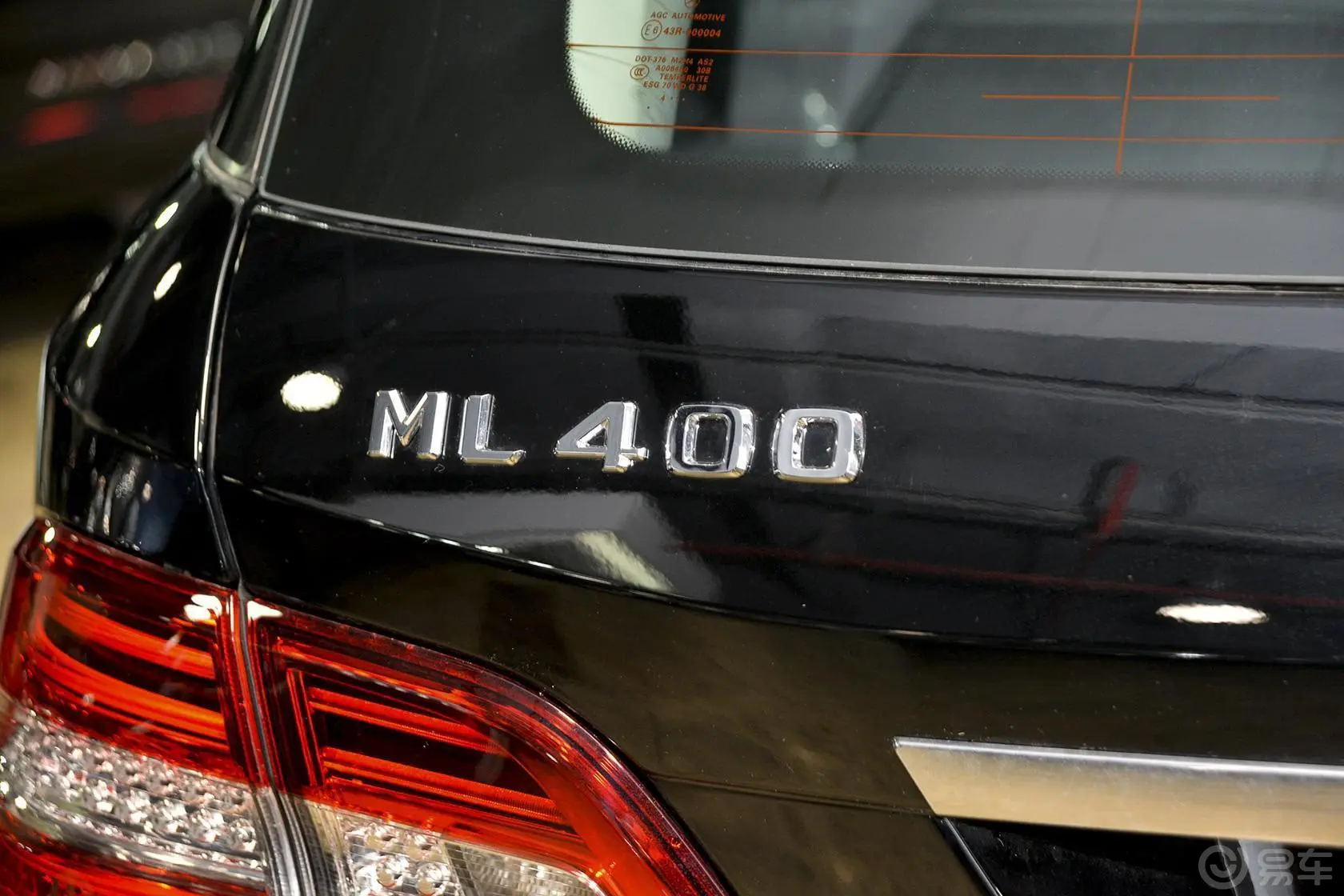 奔驰M级ML400 中东版尾标