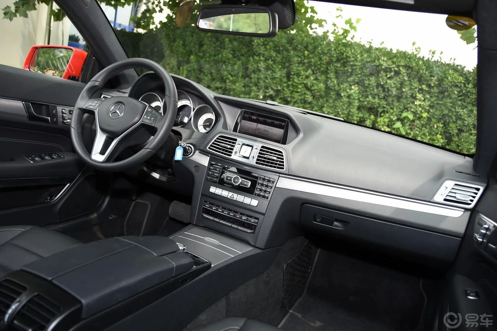 奔驰E级(进口)E400 Coupe驻车制动（手刹，电子，脚刹）