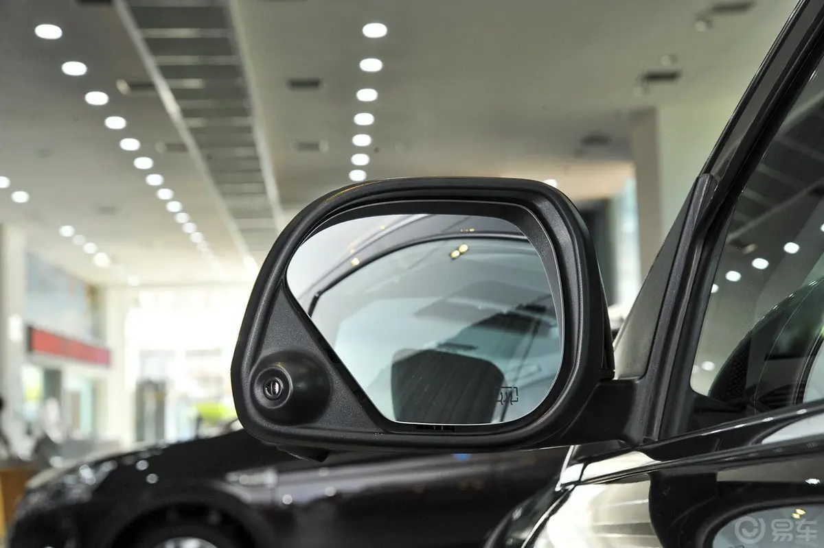 大7 SUV2.2T 自动 四驱 智尊型后视镜镜面（后）