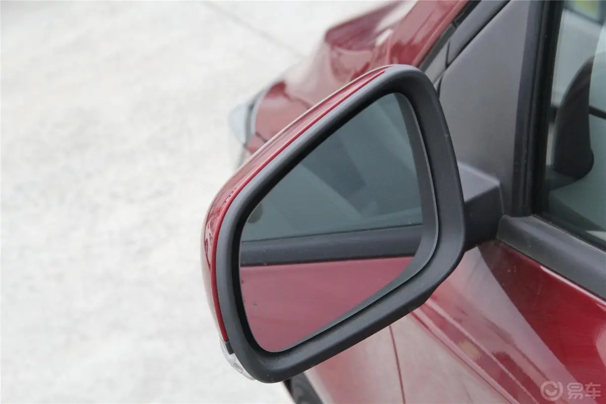 科鲁兹三厢 1.5L 自动时尚天窗版后视镜镜面（后）