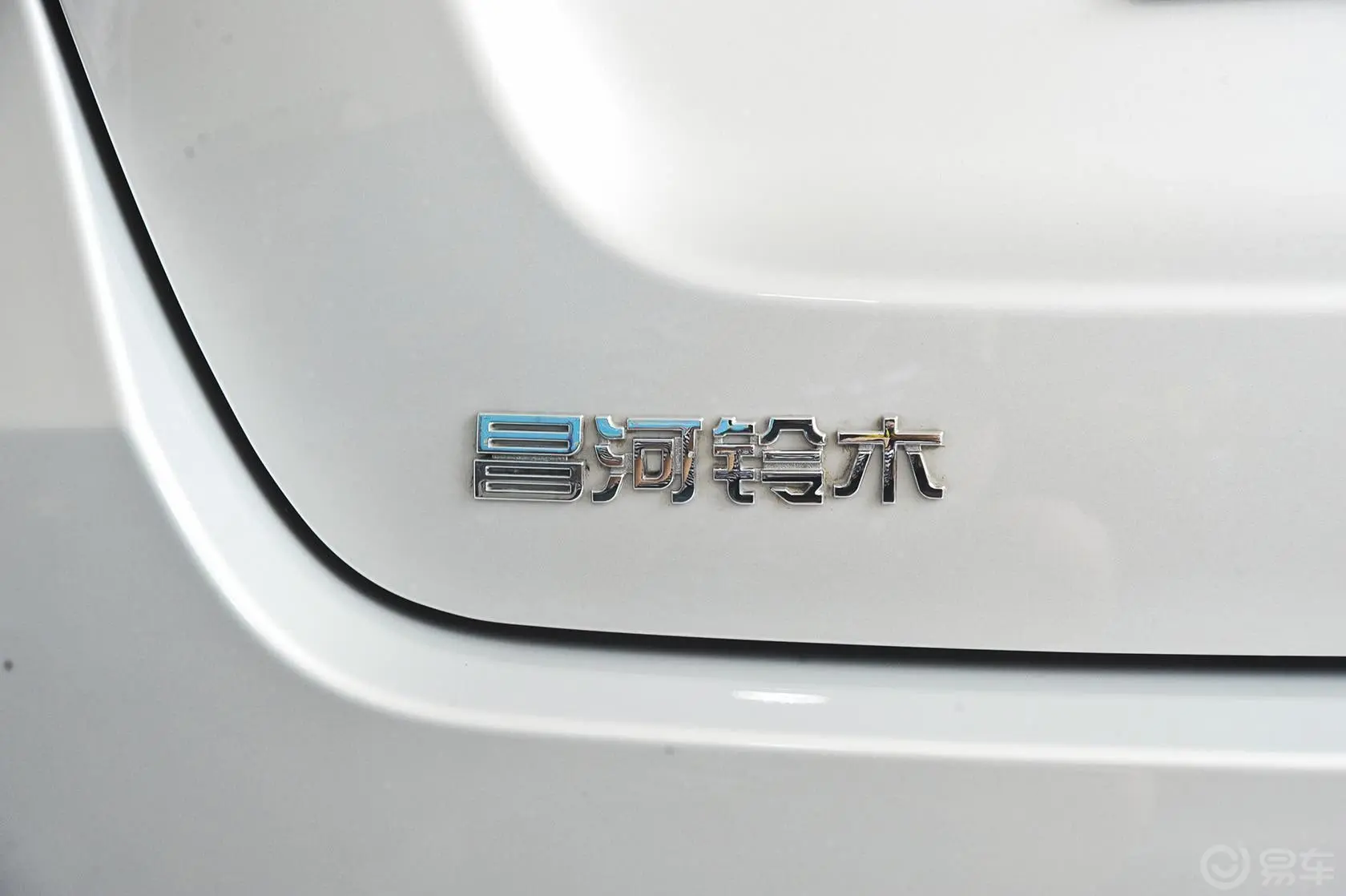 利亚纳A6两厢 1.4L 手动 理想型外观