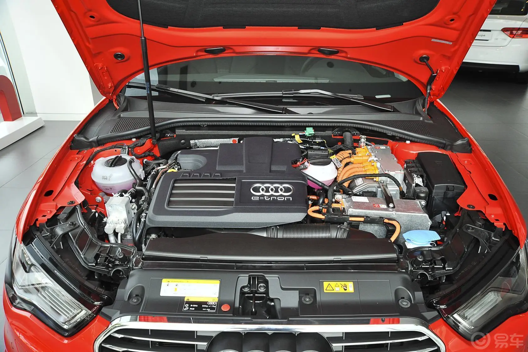 奥迪A3 插电混动(进口)Sportback e-tron 舒适型发动机