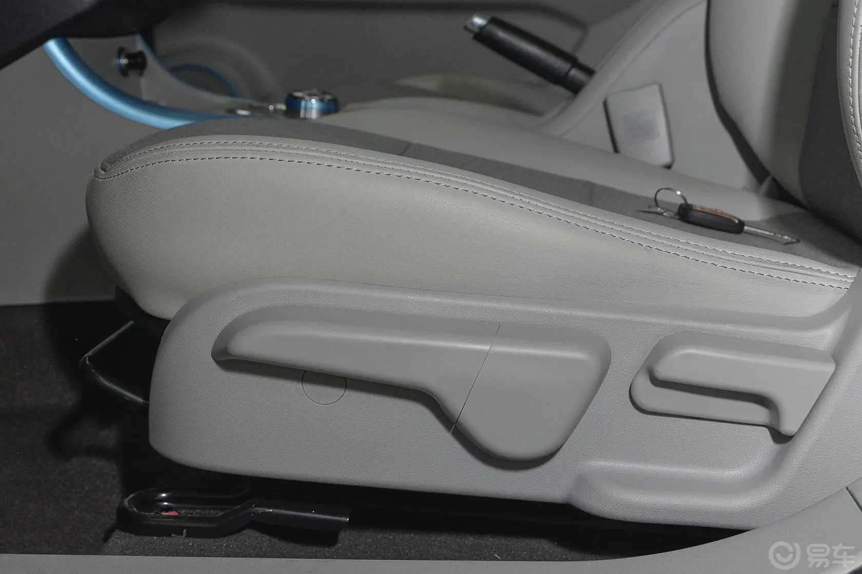 北汽新能源EVEV160 轻快版座椅调节键