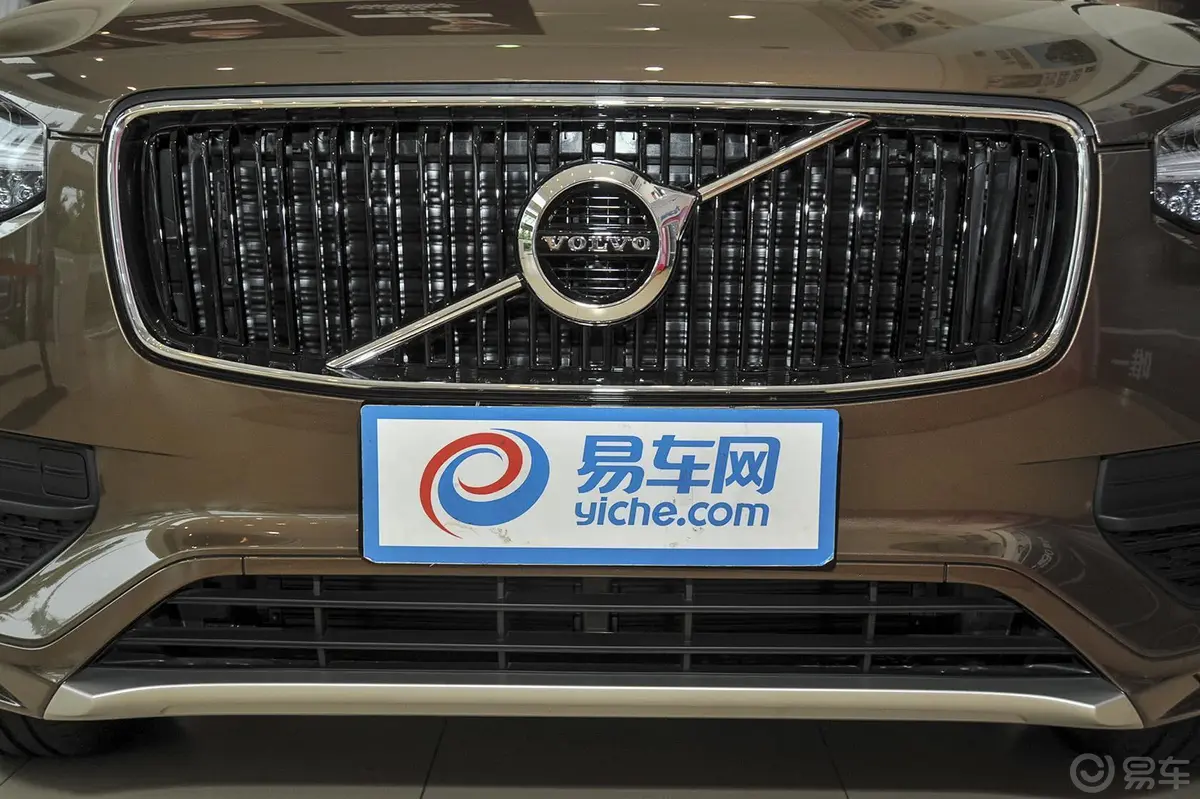 沃尔沃XC902.0T T6 智逸版 五座外观