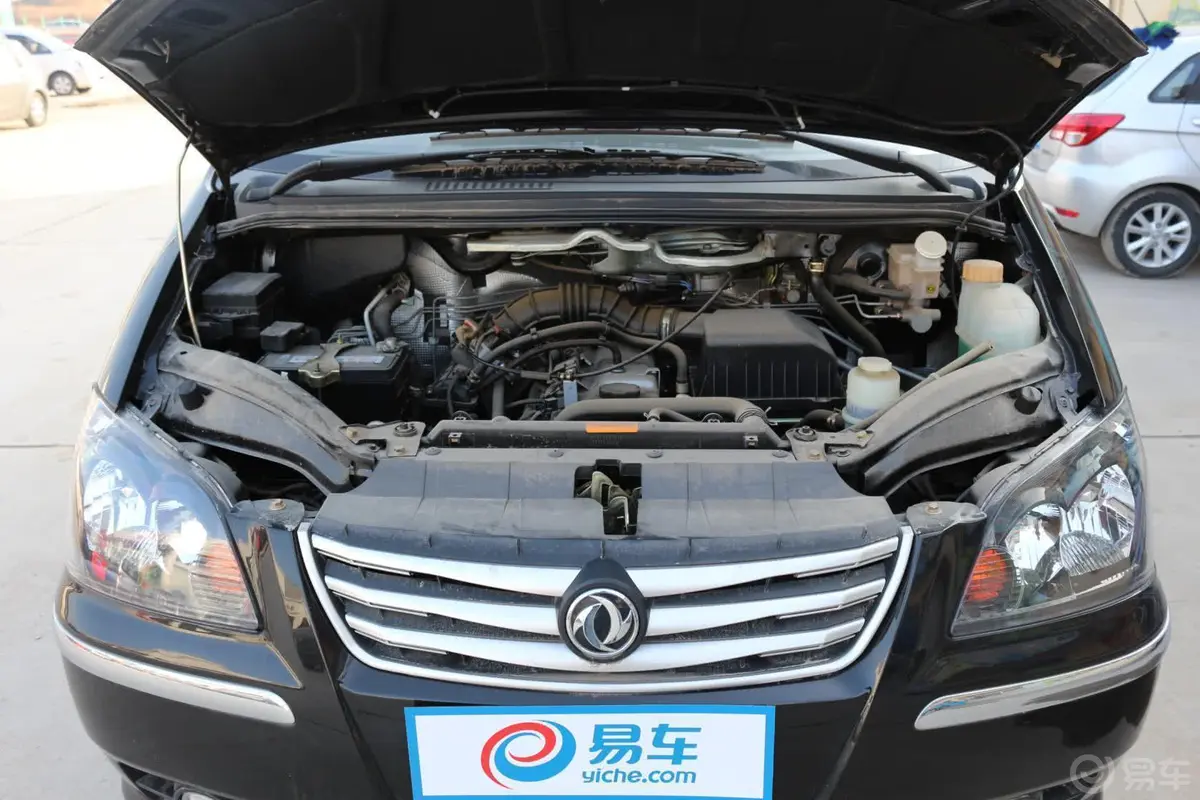 菱智V3-CV3系列 1.5L 手动 7座 豪华型 国V发动机