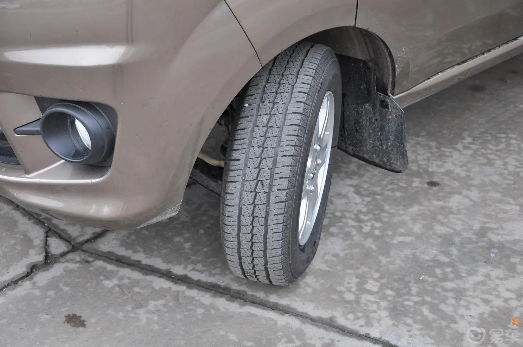 长安之星31.2L 手动 标准版 EA12V 空调轮胎花纹