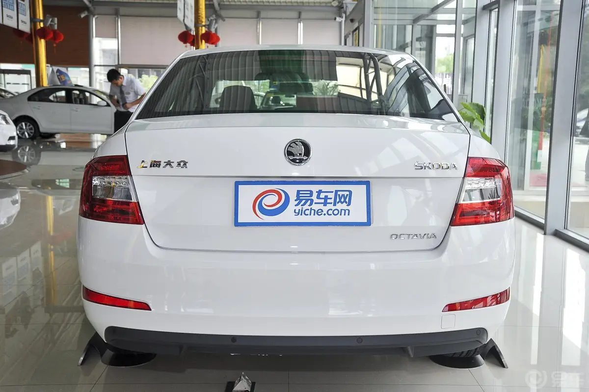 明锐1.6L 手自一体逸杰版外观