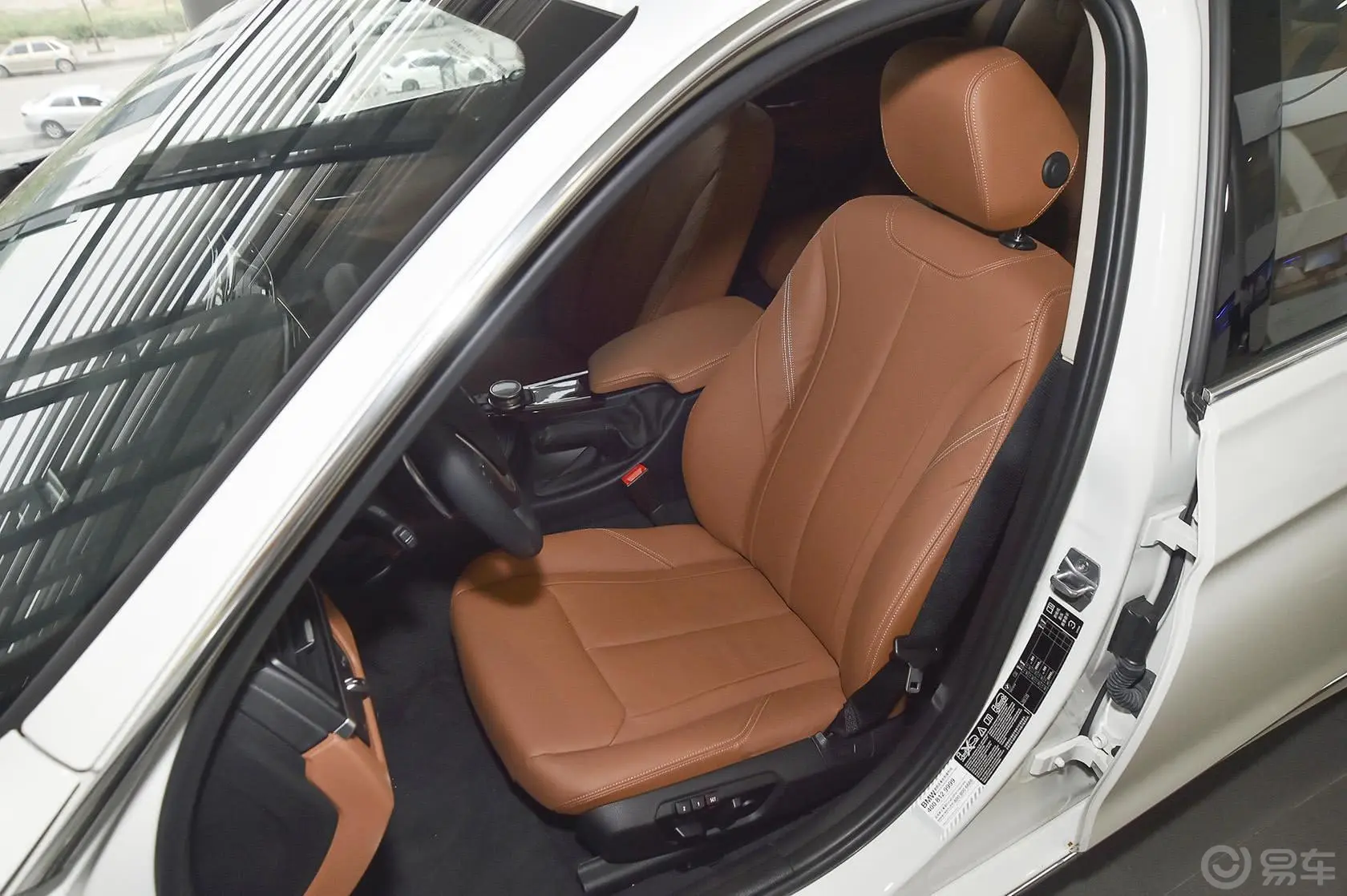 宝马3系328Li xDrive 豪华设计套装驾驶员座椅