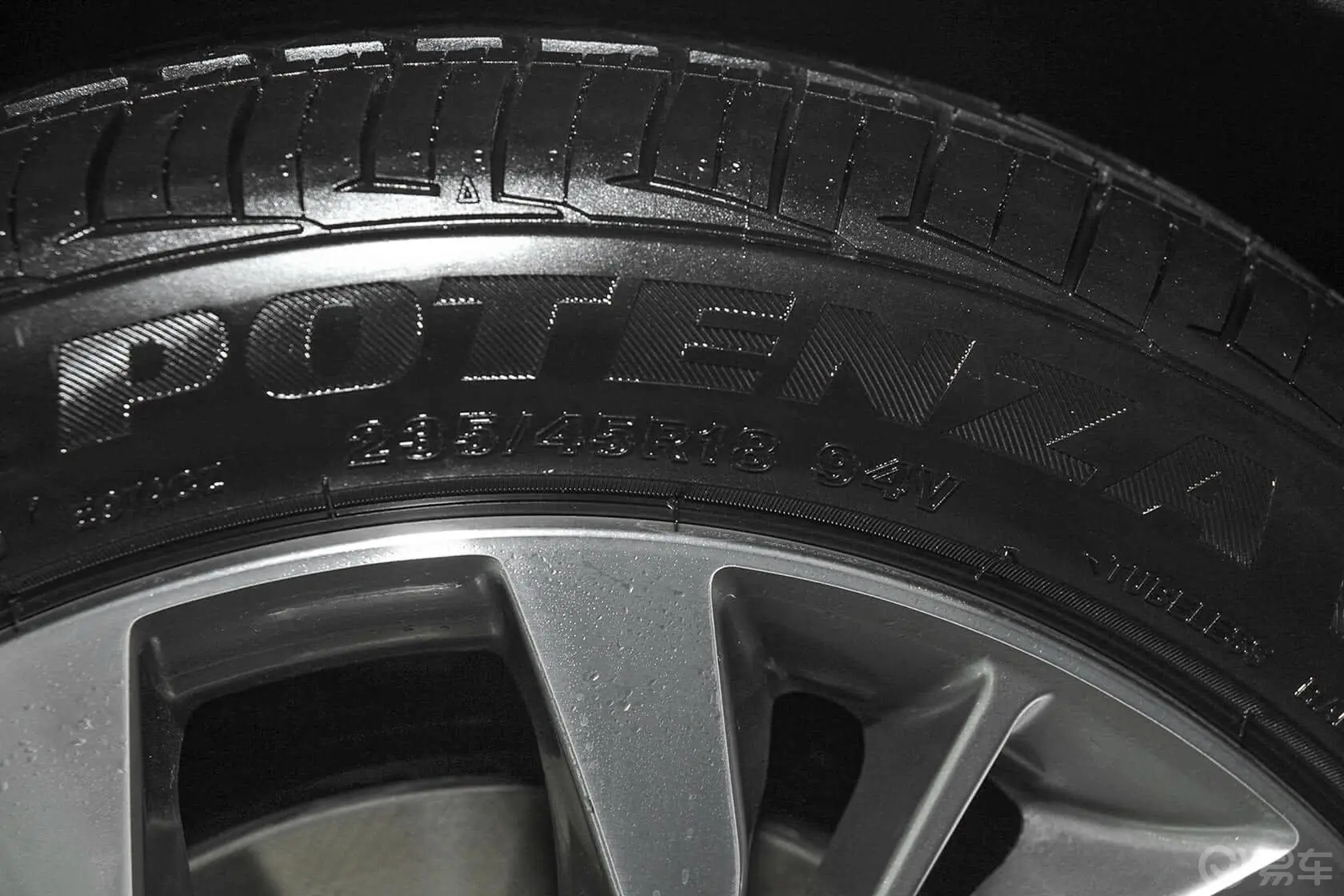 索纳塔1.6T 自动 DLX 尊贵型轮胎规格