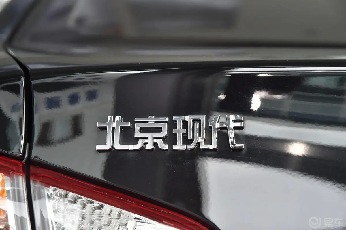 悦动1.6L 手动 舒适型外观