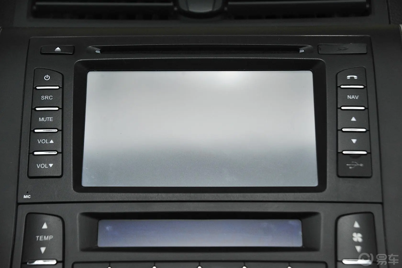 众泰Z300新视界版 1.5L 手动 尊贵型音响