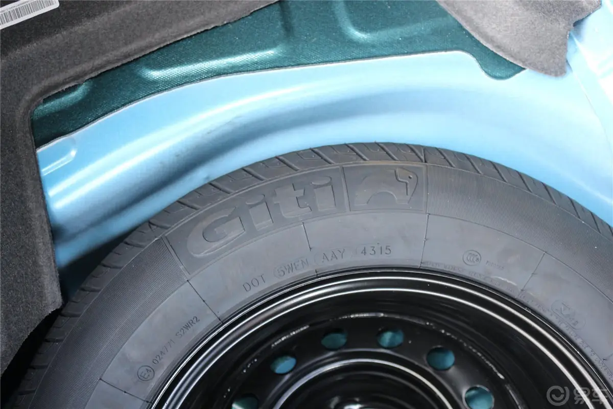 帝豪RS 1.5L 手动 向上版备胎品牌