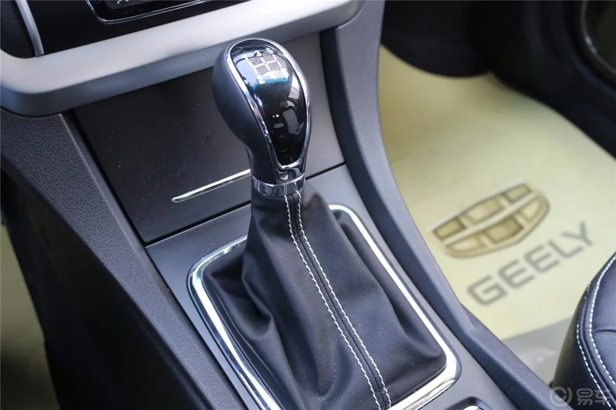 帝豪RS 1.5L 手动 向上版换挡杆