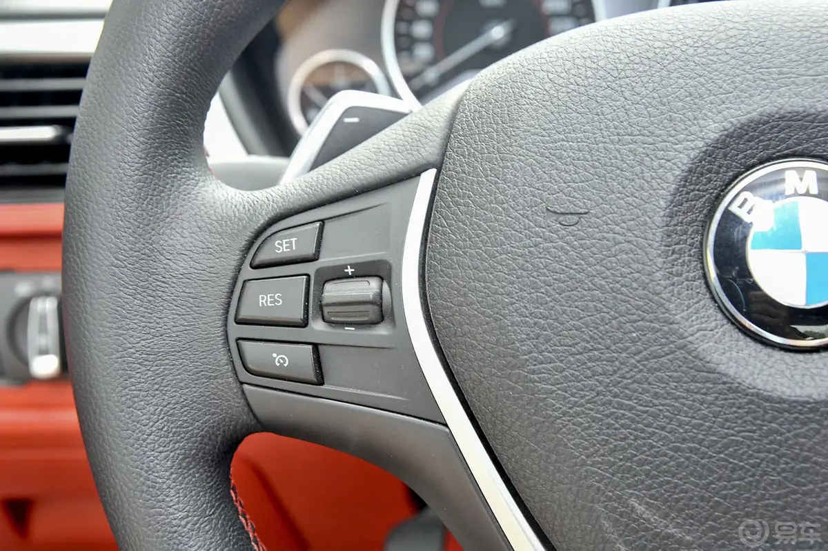 宝马4系双门轿跑车 435i xDrive 风尚设计套装方向盘功能键（左）
