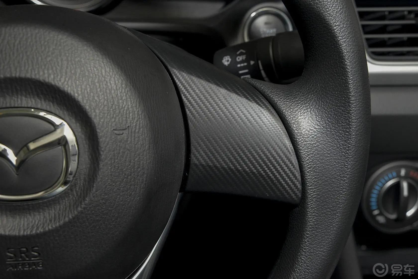 马自达3 昂克赛拉三厢 1.5L 自动 舒适型方向盘功能键（右）