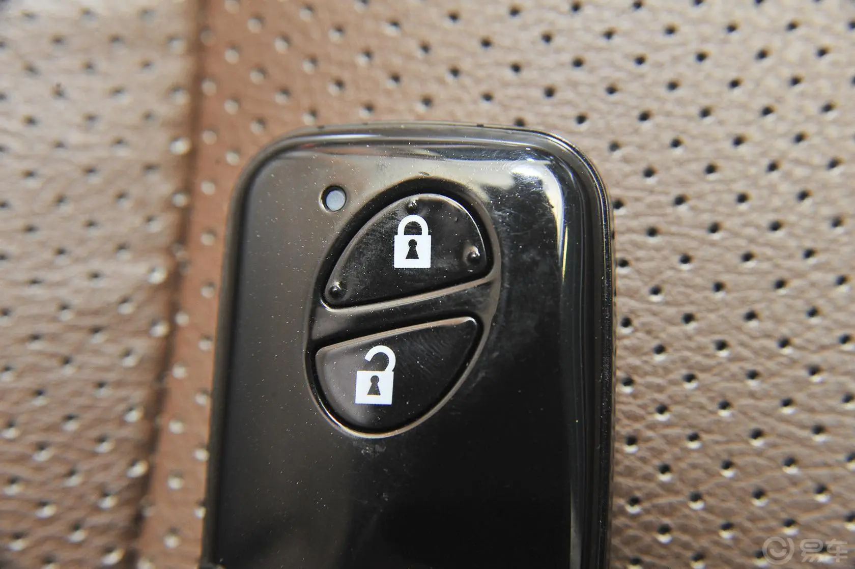 比亚迪S61.5TI 手动 尊贵版 5座钥匙