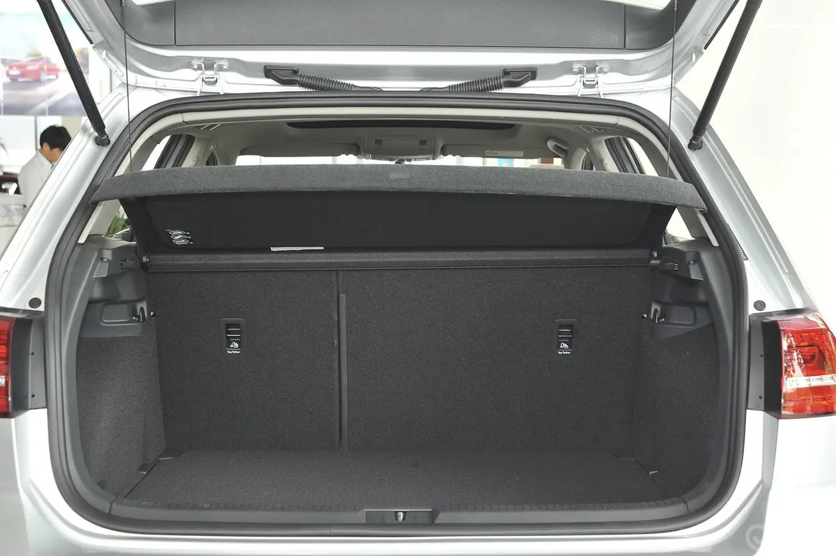 高尔夫1.6L 自动舒适型行李箱空间