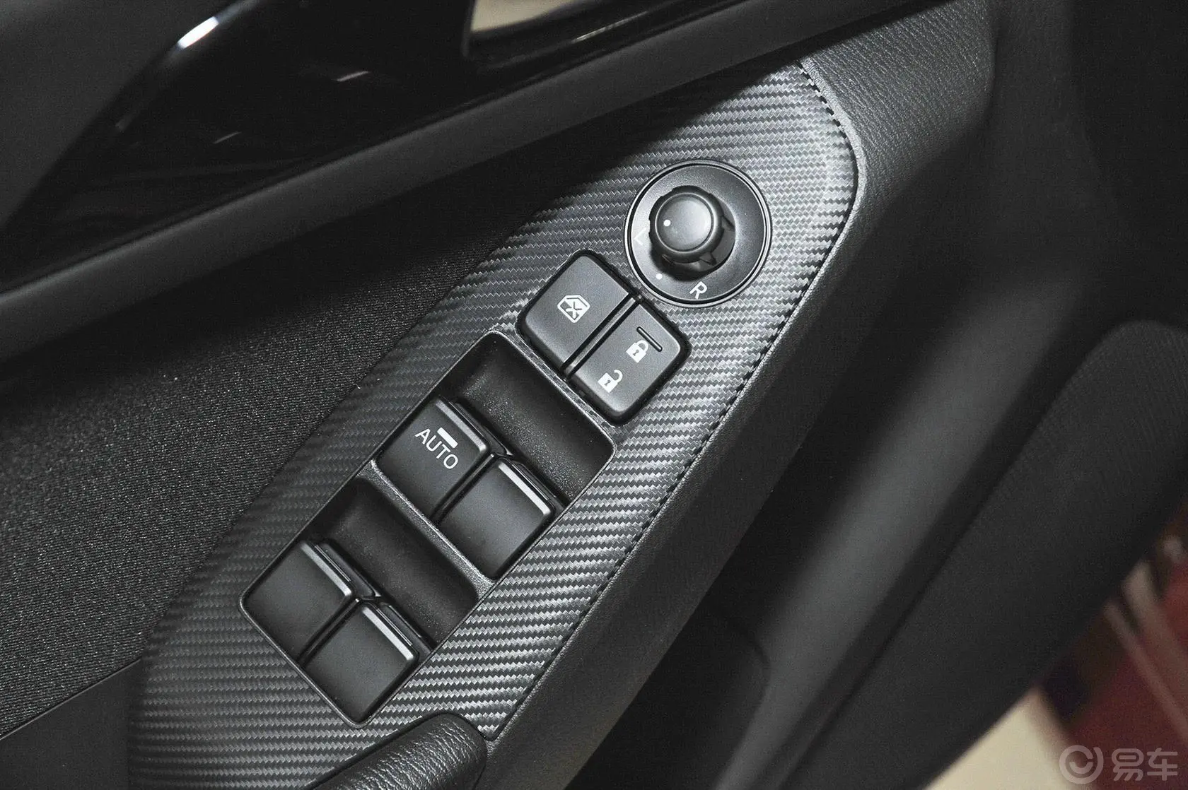 马自达3 昂克赛拉三厢 1.5L 手动 舒适型车窗升降键
