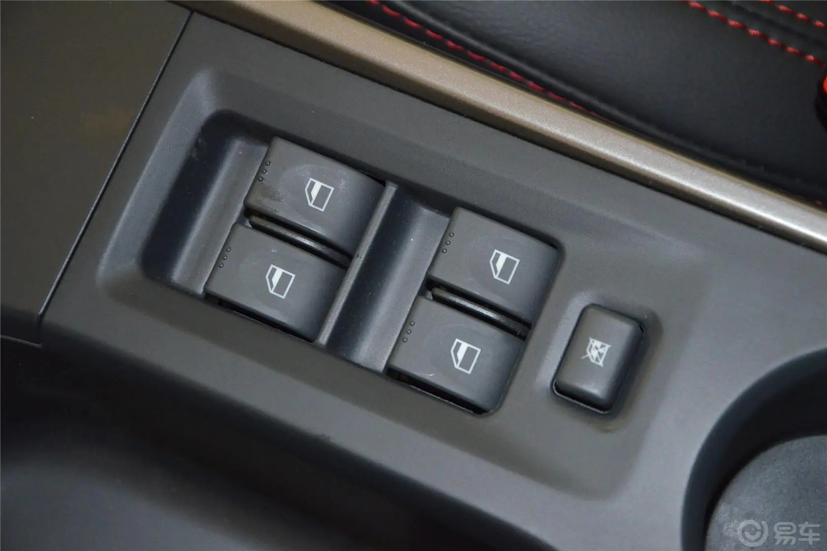 海马S51.6L 手动 智能豪华型车窗升降键