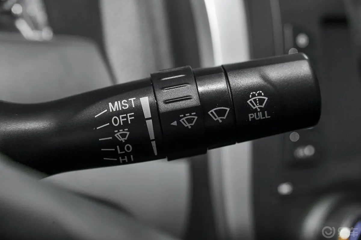 众泰Z300新视界版 1.5L 手动 豪华型雨刷器开关