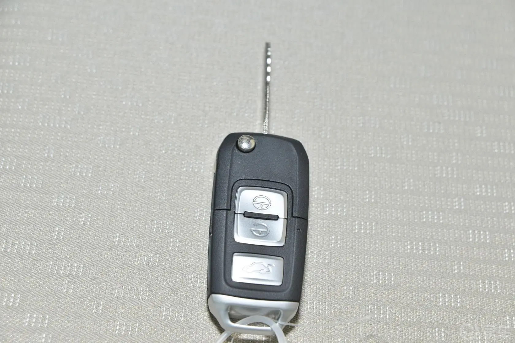 奔腾B301.6L 自动 豪华型钥匙