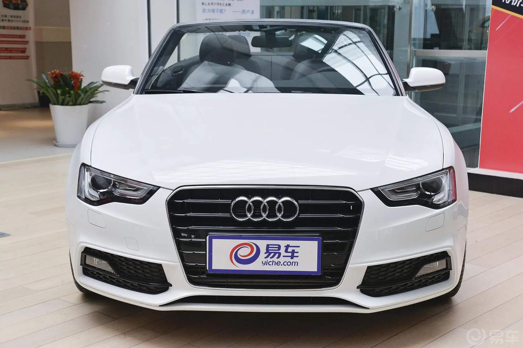 奥迪A5Cabriolet 45 TFSI 进取型外观