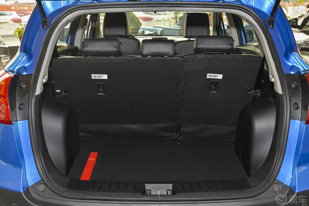 瑞风S31.5L 6MT 豪华智能型行李箱空间