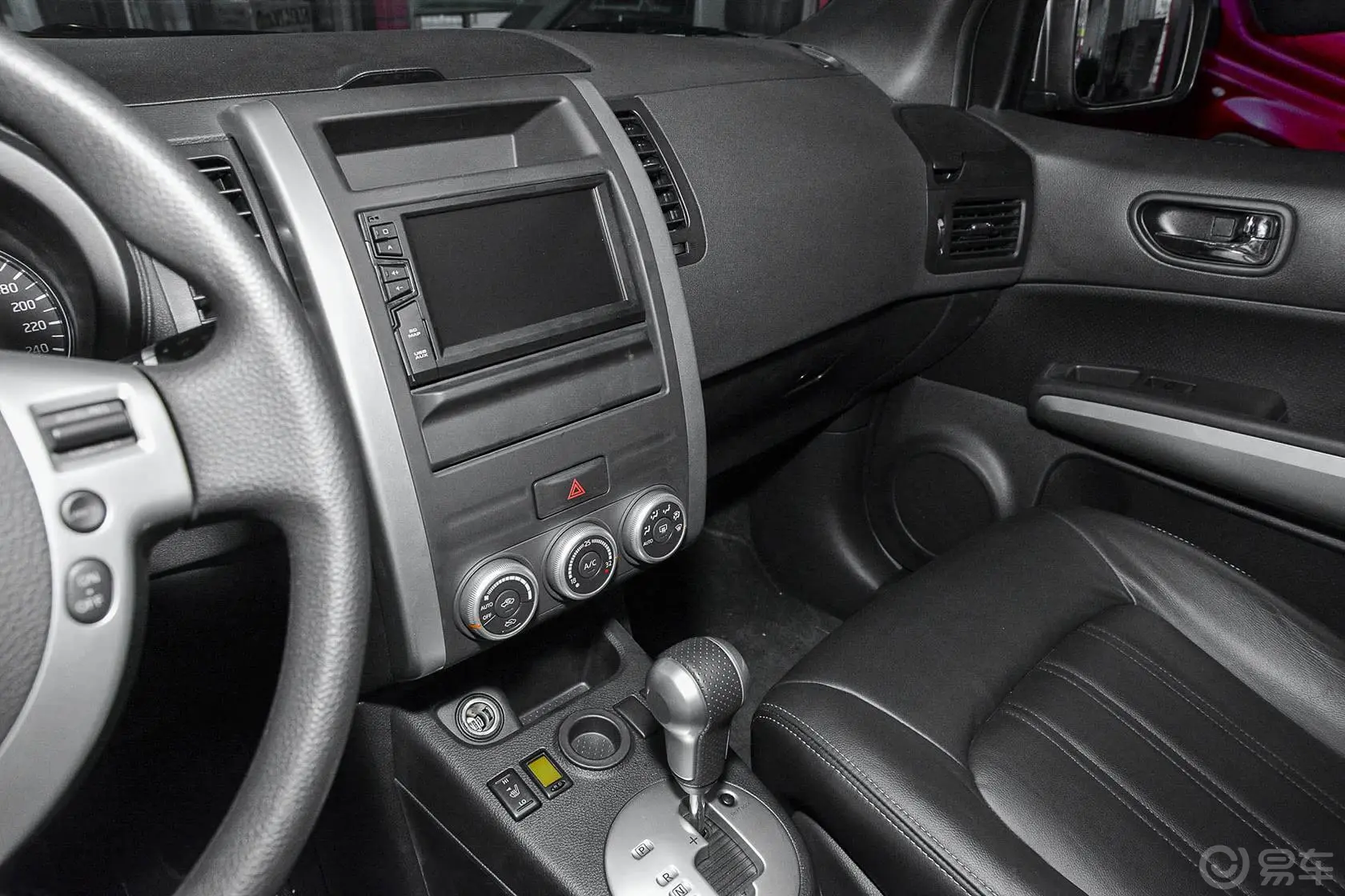风度MX6CVT 2WD 梦想版中控台驾驶员方向