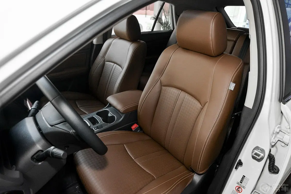 比亚迪S72.0TID 手自一体 尊贵型 7座 升级版驾驶员座椅