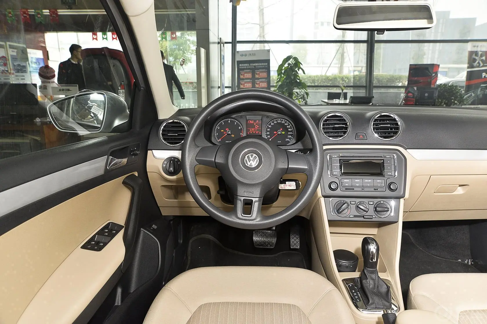 捷达质惠版 1.6L 自动舒适型中控台驾驶员方向