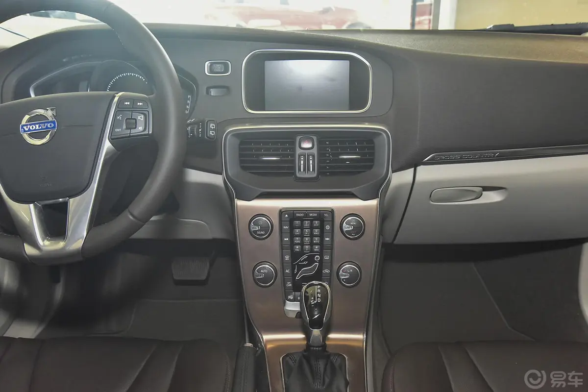 沃尔沃V40Cross Country 2.0T T5 AWD 智雅版中控台整体