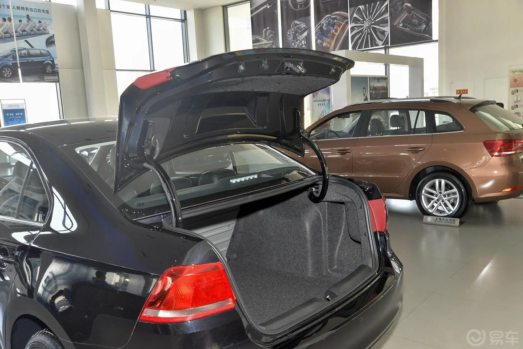 桑塔纳1.6L 自动 舒适版行李厢开口范围