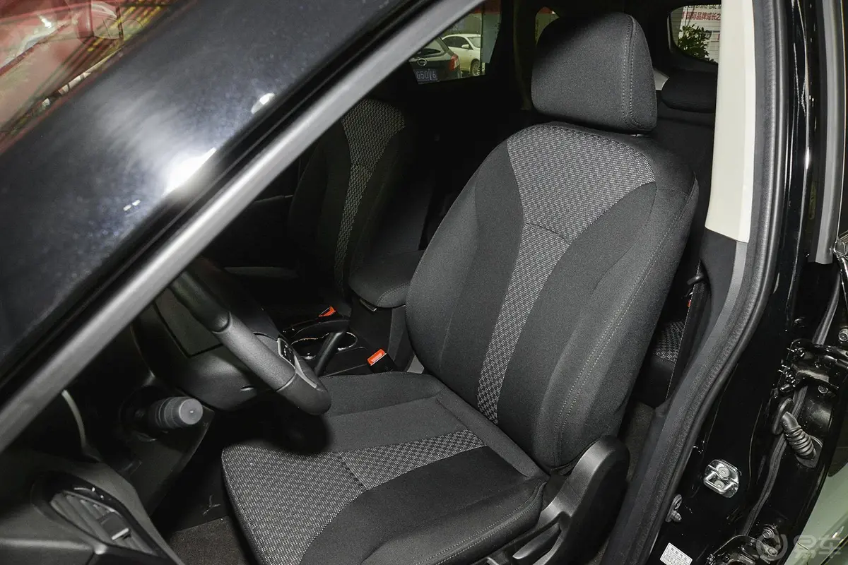 传祺GS52.0L 自动 两驱 超享版驾驶员座椅