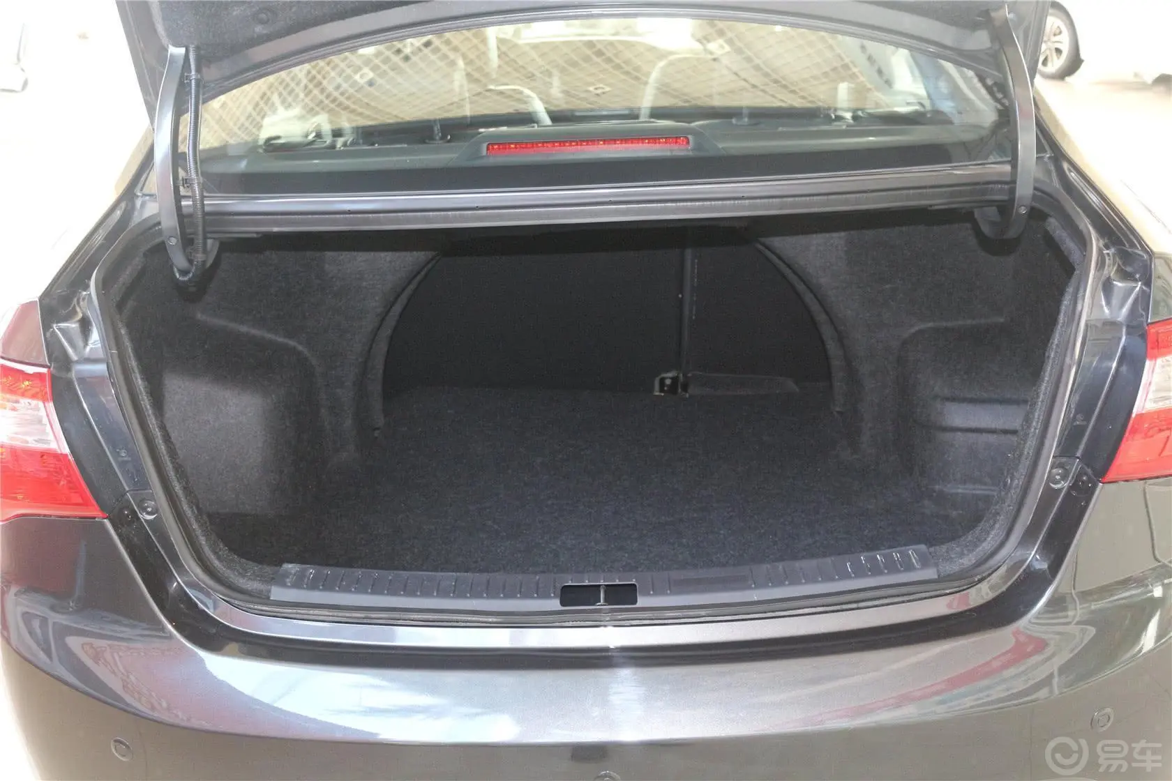 海马M31.5L MT 智能舒适型行李箱空间