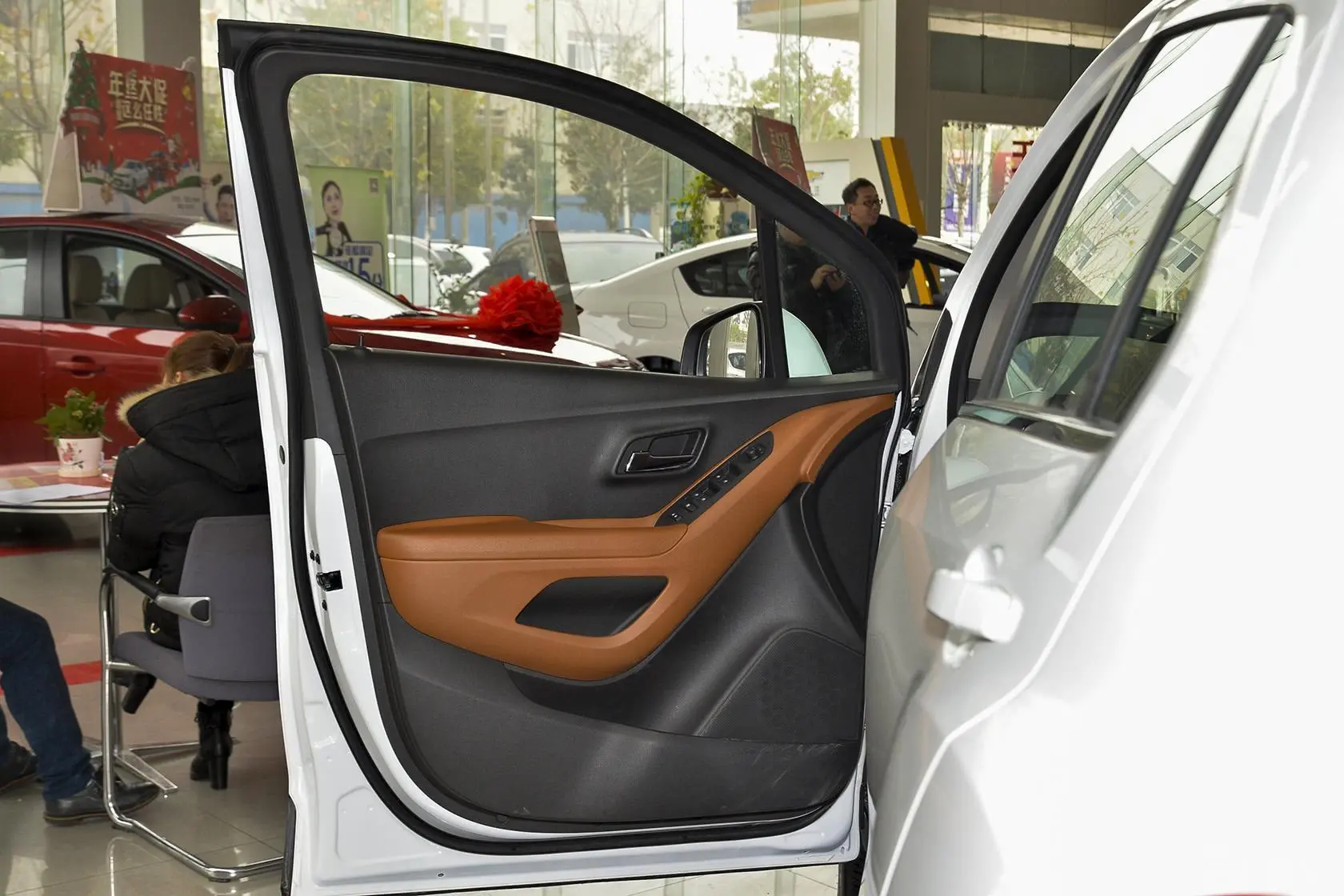 创酷1.4T 自动 豪华型驾驶员侧车门内门板