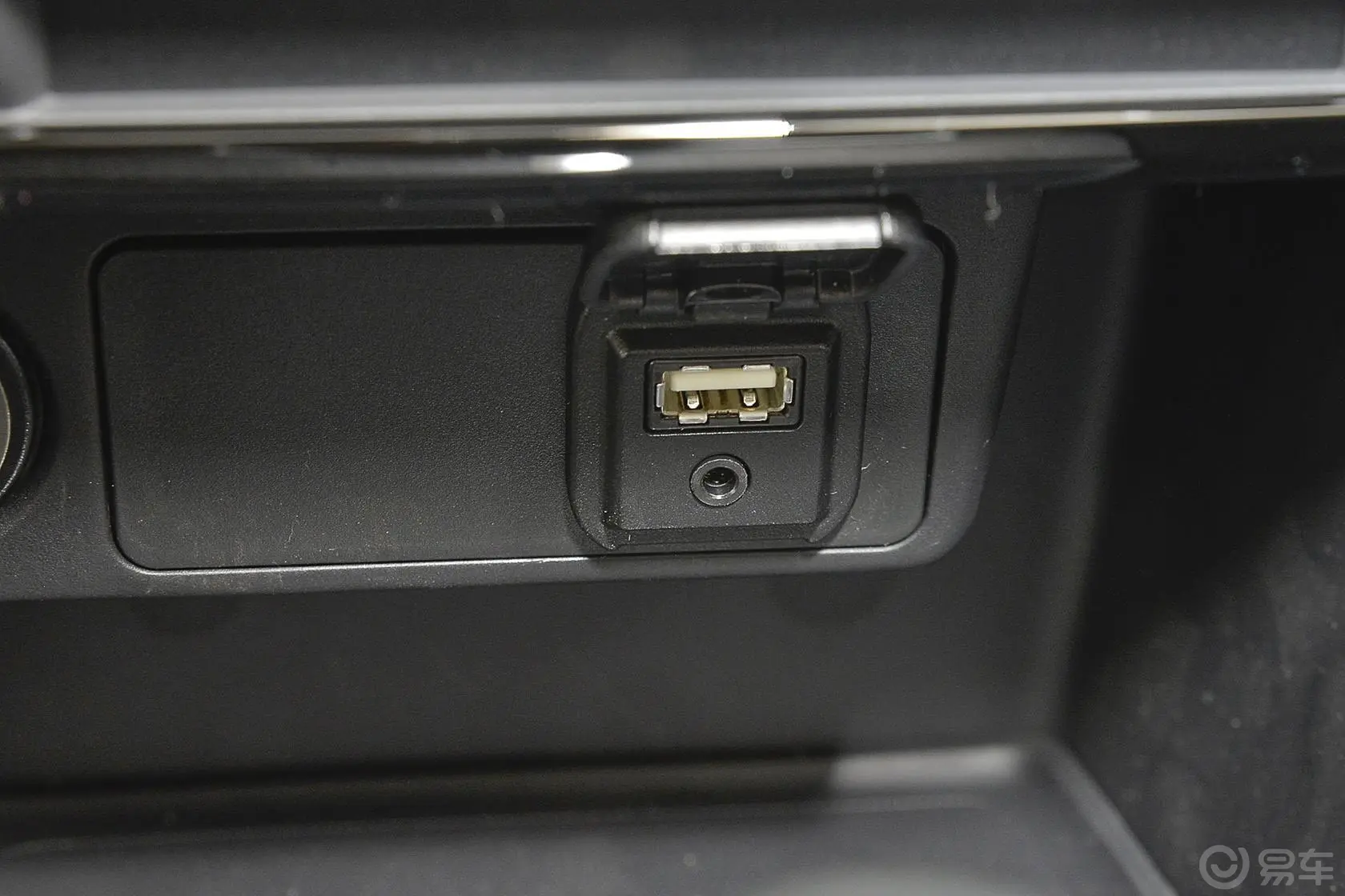 马自达CX-52.0L 手自一体 四驱 豪华版USB接口