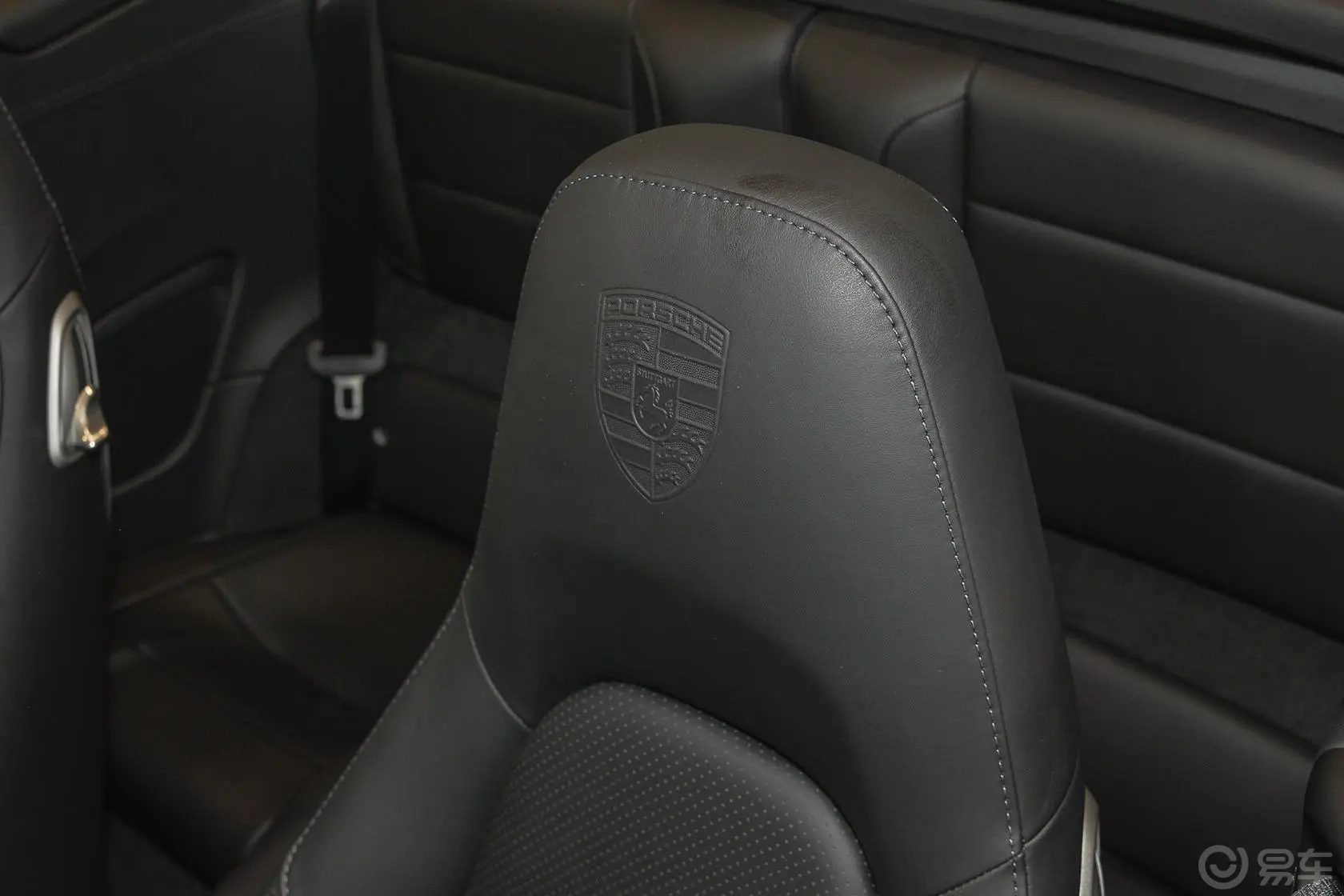 保时捷911Carrera Cabriolet 3.4L Style Edition驾驶员头枕