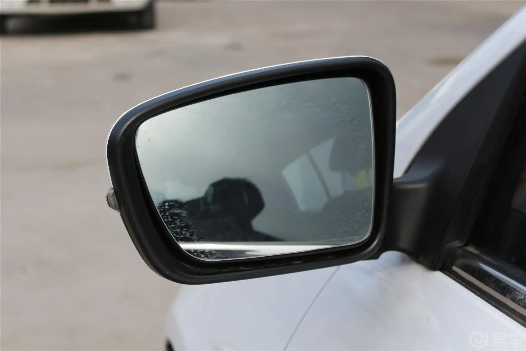 帝豪RS 1.3T CVT 向上版后视镜镜面（后）