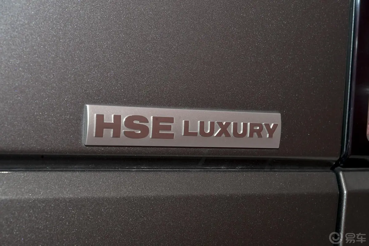 发现3.0 V6 SC HSE Luxury 汽油版尾标