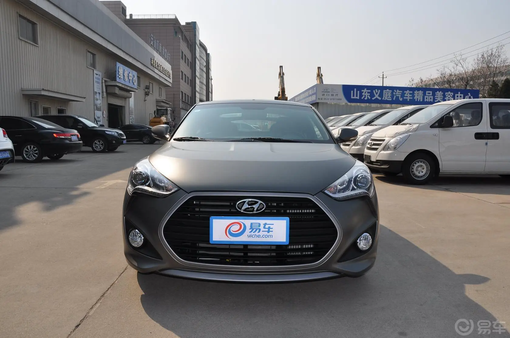 Veloster飞思1.6T 双离合 豪华版正前水平