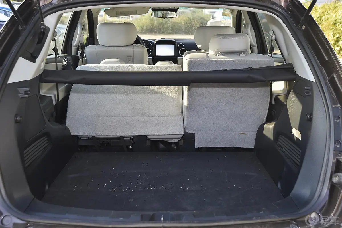 大7 SUV2.2T 自动 四驱 智尊型行李箱空间（后排左放倒）