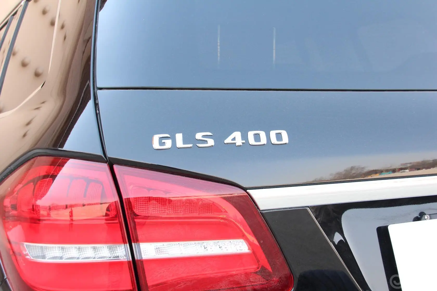 奔驰GLSGLS 400 4MATIC 豪华型尾标