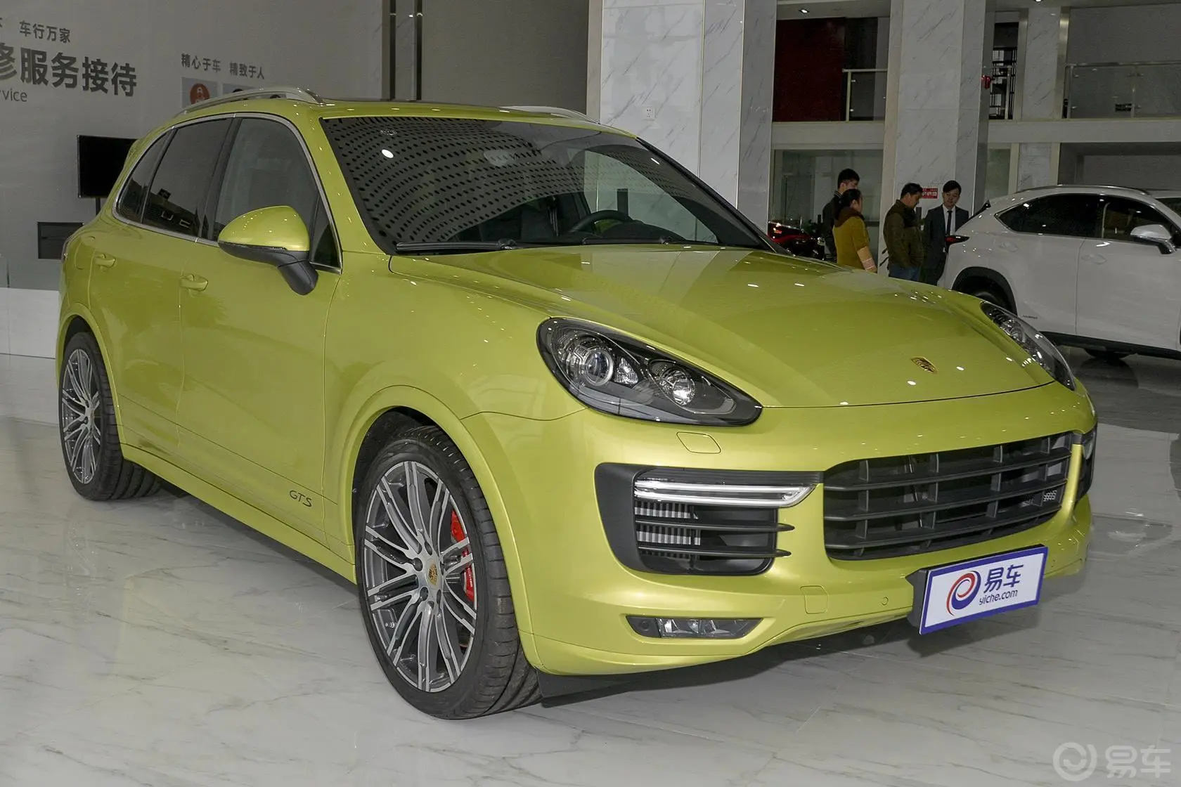 CayenneCayenne GTS 3.6T侧前45度车头向右水平