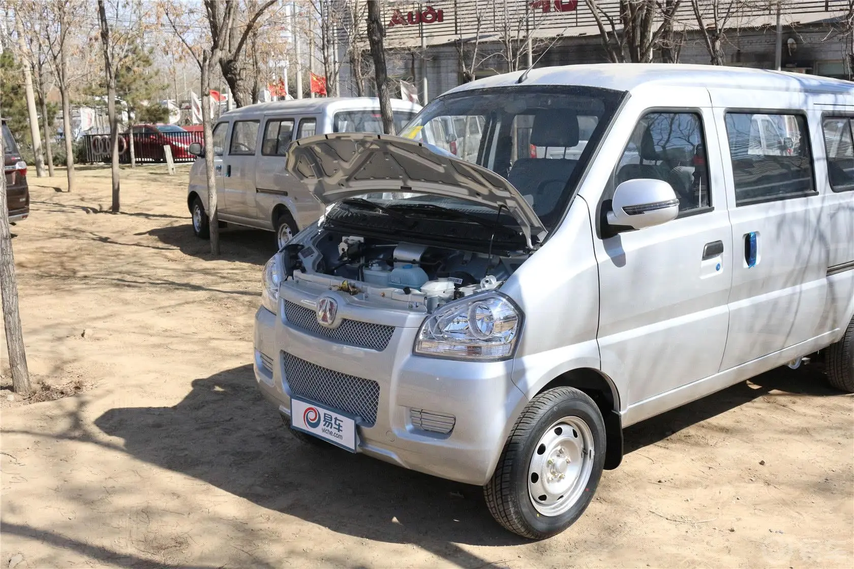 威旺3071.2L 手动 标准型A12 国5发动机盖开启