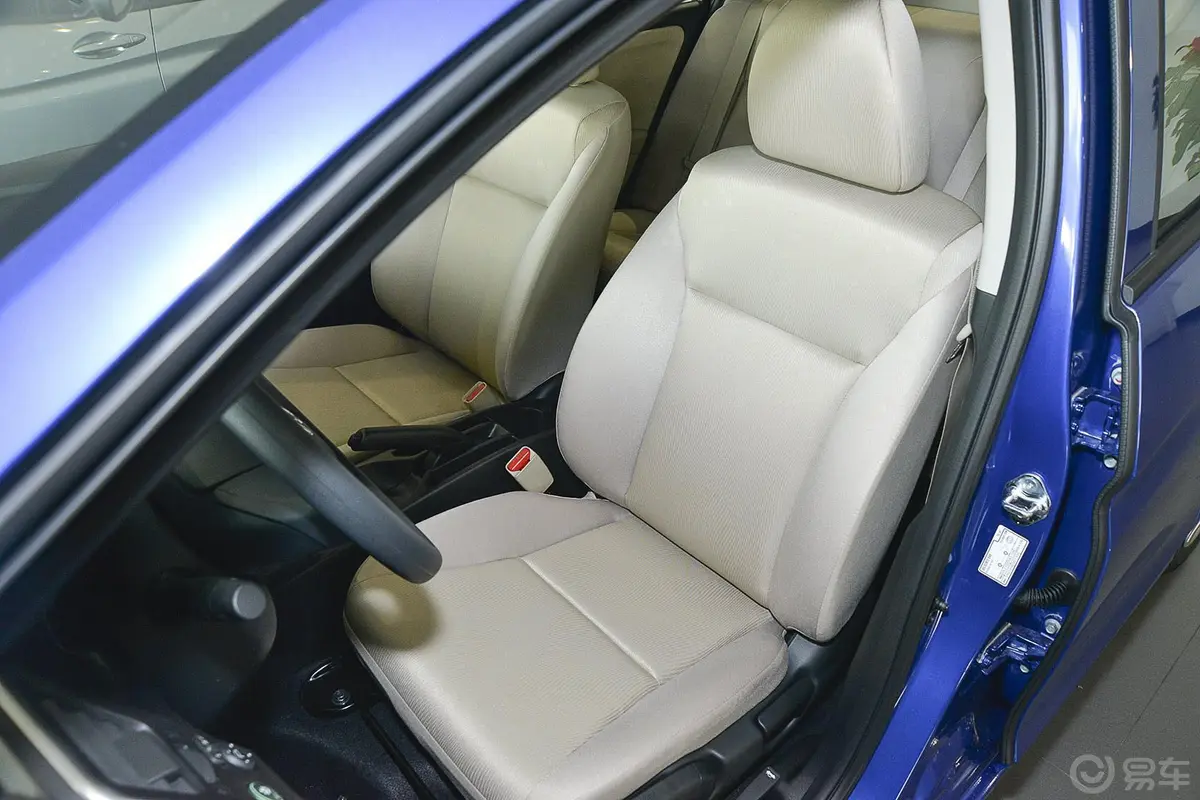 锋范1.5L CVT 舒适版驾驶员座椅