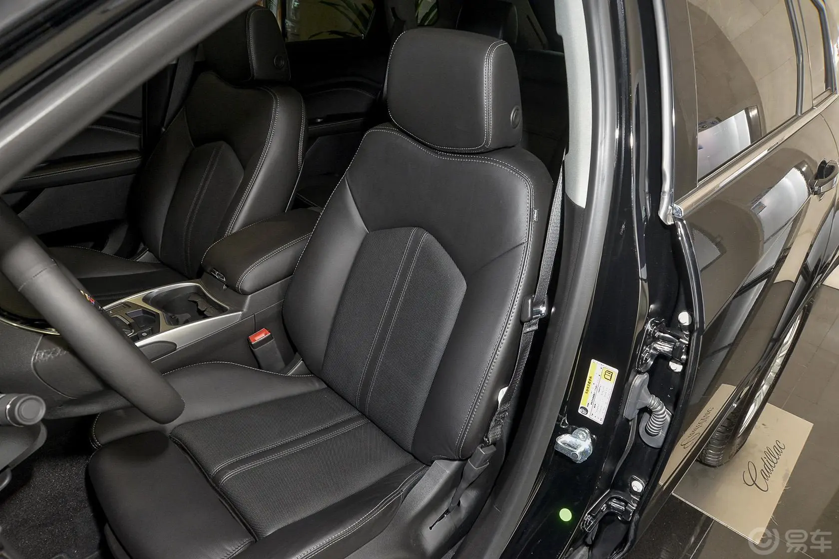 凯迪拉克SRX3.0L 手自一体 豪华型驾驶员座椅